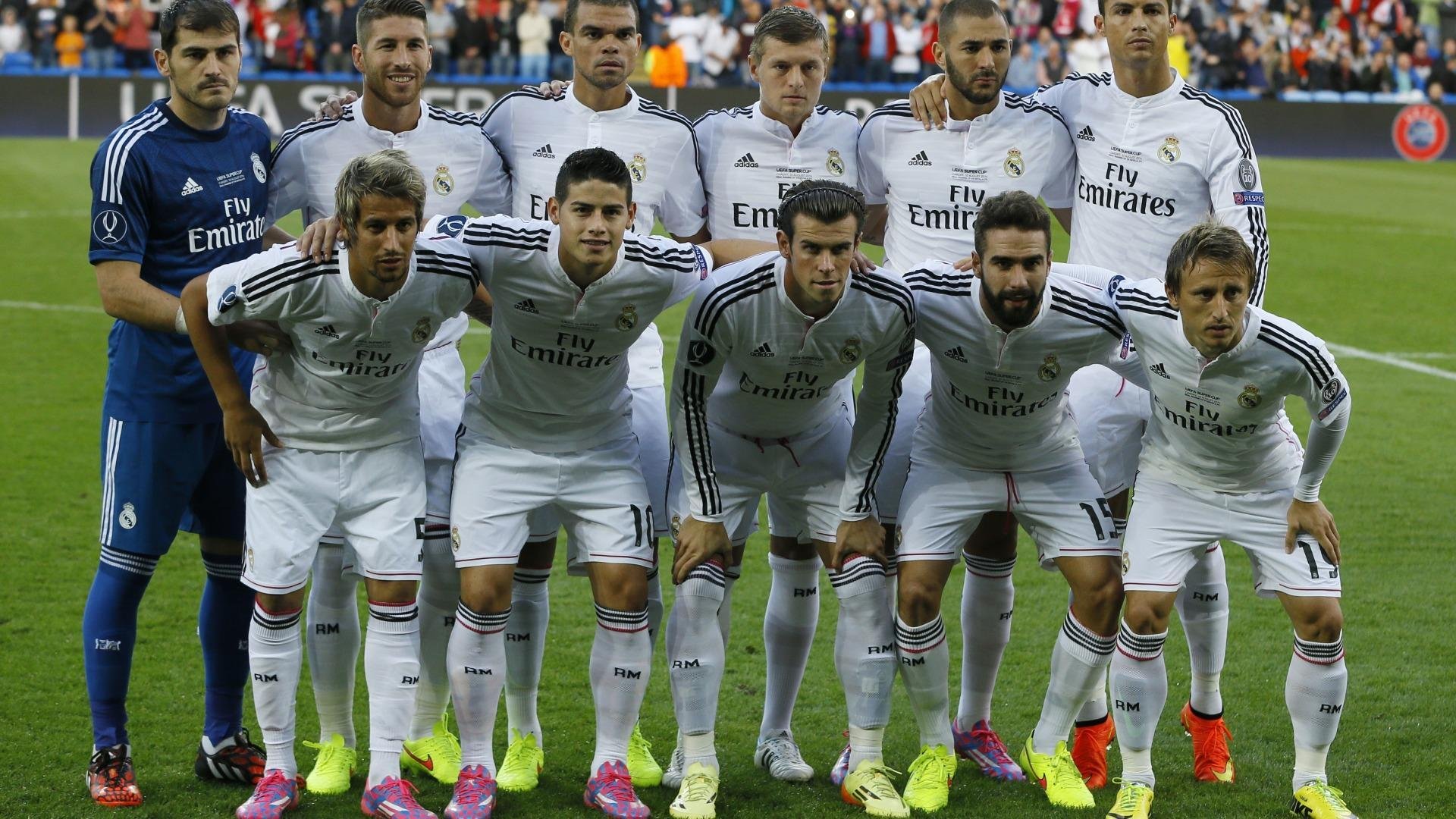 “历史回顾：联盟最激烈的总决赛瞬间”，lol总决赛历史