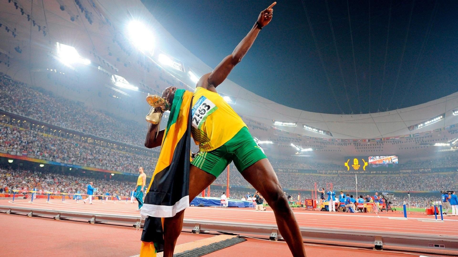 【裁判内幕】比赛中的犯规判罚流程详解，裁判技术犯规动作